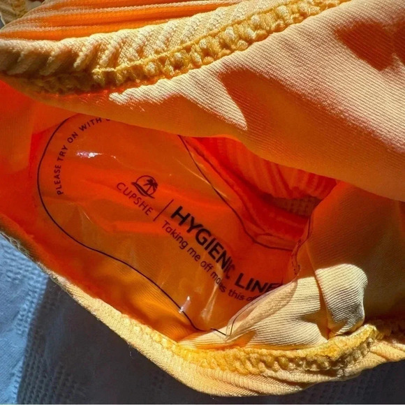 CUPSHE ribbed  cutout bikini set - Picture 9 of 12